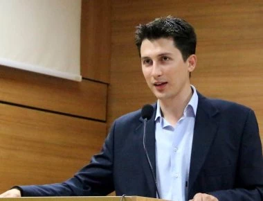 Χρηστίδης: «Ο μοναδικός στην Ελλάδα ο οποίος κάνει καθαρή έξοδο είναι ο Ρουβίκωνας.»